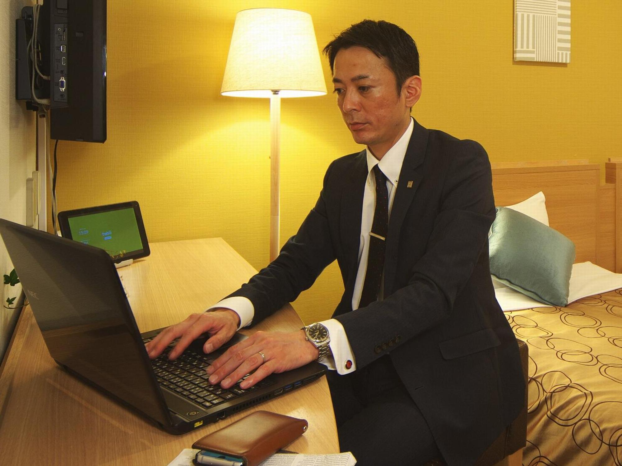 Yokohama Heiwa Plaza Hotel Kanagawa Dış mekan fotoğraf